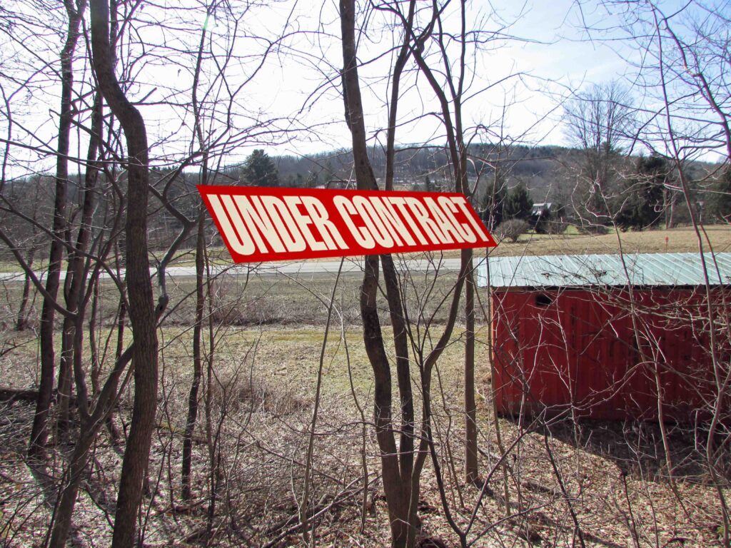 OUTSIDE THE BOX - 4.2 Country Acres Plymouth...